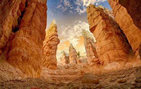 What a rock formation - Online Jigsaw Puzzles