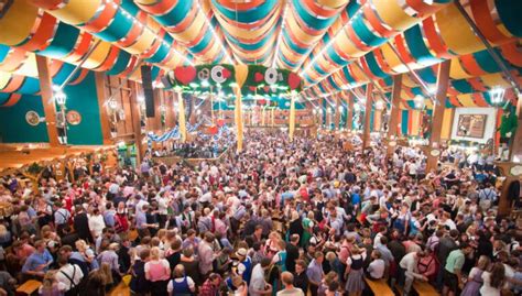 Oktoberfest 2019: Tipps, um ins Bierzelt zu kommen