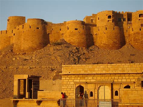 Insight India : A Travel Guide to India: Jaisalmer Fort, Rajasthan: A Travel Guide