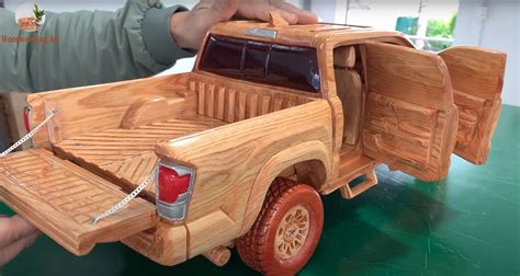 Wooden Version of the 2018 Toyota Tacoma TRD Pro Still Looks Like the Ultimate Off-Roader ...