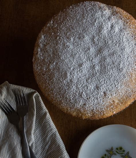 Cream Sponge Cake – History in the Kitchen