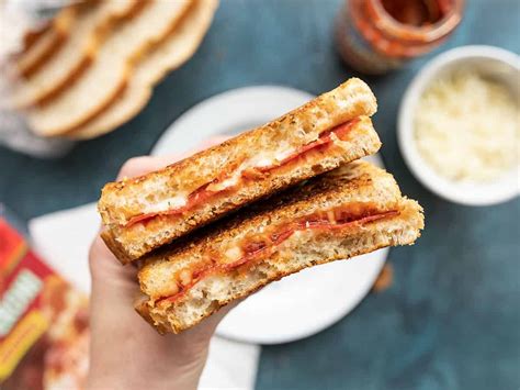 Pizza Melts (Pizza Grilled Cheese) - Budget Bytes | Recipe in 2021 | Homemade breakfast, Pizza ...