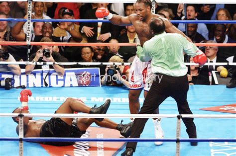 Lennox Lewis knocks down Mike Tyson World Heavyweight Fight 2002 Images ...