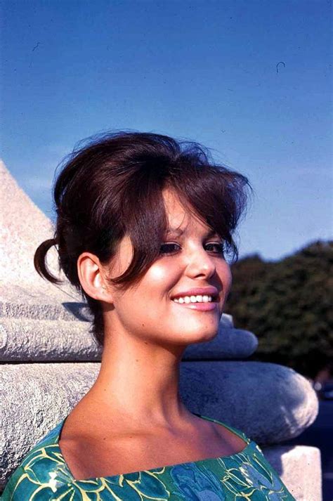 Looking back at the fascinating beauty of young Claudia Cardinale ...