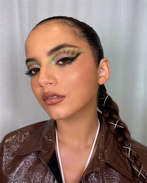 11 Festival Makeup Looks to Boost Your Serotonin