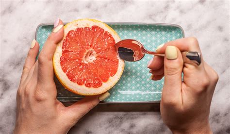 The Grapefruit Diet and You: What’s the Scoop?