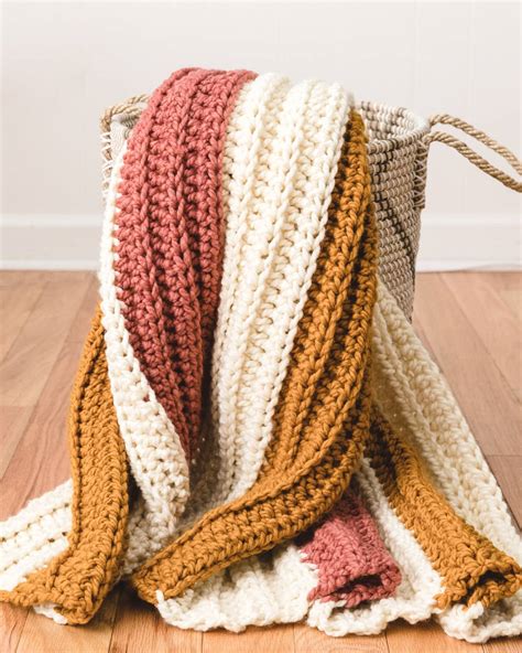 Crochet Blanket Sizes Guide + Free Printable Chart - Sarah Maker