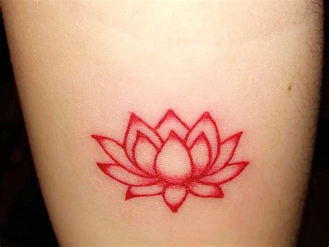 Red lotus | Red lotus tattoo, Lotus tattoo design, Red tattoos