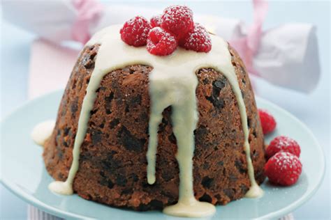 Christmas Pudding, A Typical Christmas Dish from England ...