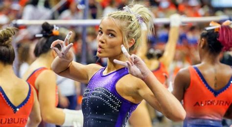 Olivia Dunne Showing Her Incredible Flexibility On Balance Beam