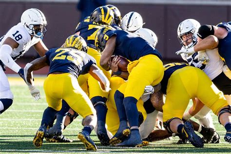 Film review: Michigan’s short-yardage woes vs. Penn State - mlive.com