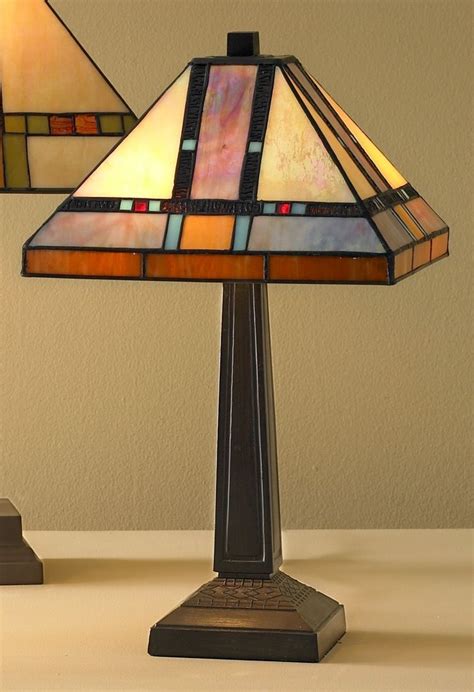 Mission Style Stained Glass Lamp - www.inf-inet.com