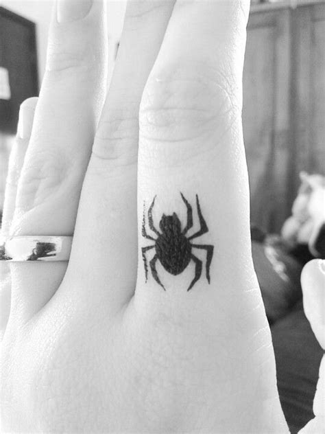 e6602600e6589d0eceb20d032e3b8d51.jpg (540×720) | Tattoos, Spider tattoo, Cute tattoos