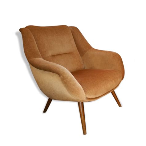 Superbes fauteuils sculpturales années 50 60 velours caramel cuivré, la paire est disponible ...