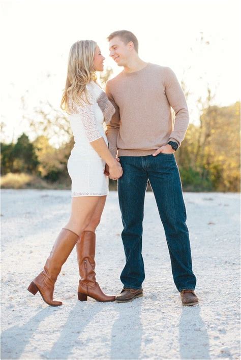 What to Wear for Engagement Photos - Knoxville Weddings | Engagement ...