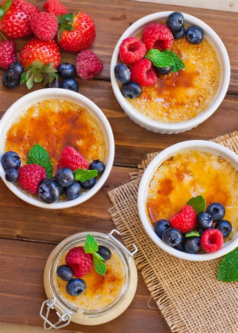 Creme Brulee With Berries