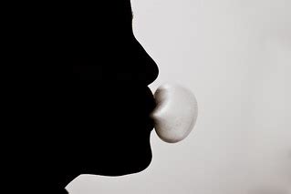 Bubble gum | Hernán Piñera | Flickr