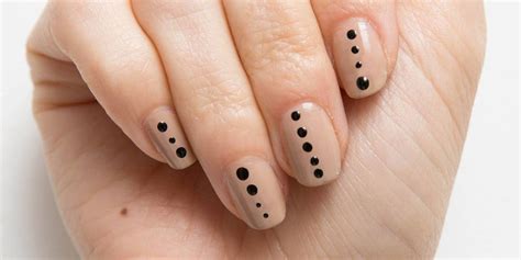 Nail Art How-To: Dotted Digits