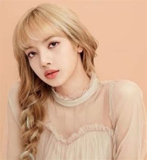 Lisa (rapper) Age, Net Worth, Boyfriend, Family, Height and Biography ...