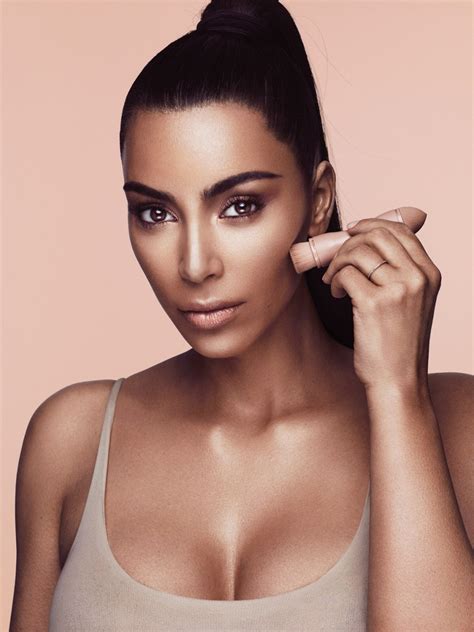 Kim Kardashian’s KKW Makeup Line Expected to Net $14 Million on Day 1 – WWD