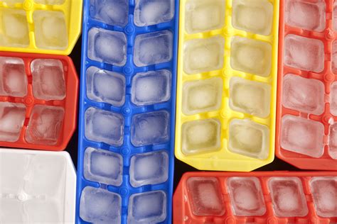 The 9 Best Ice Cube Trays in 2021