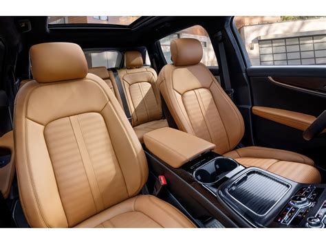 2023 Lincoln Nautilus: 102 Interior Photos | U.S. News