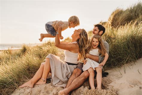 Sunset beach family photoshoot, Is this the dream? - Carley Aplin