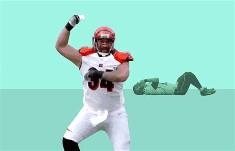 Barry Cofield Gets Tazed - These Are the 25 Best NFL Sack Celebrations in Recent History, in ...