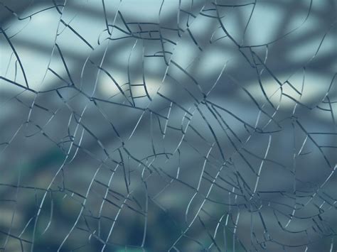 Wallpapers Box: Windows - Shattered Glass High Definition Wallpapers