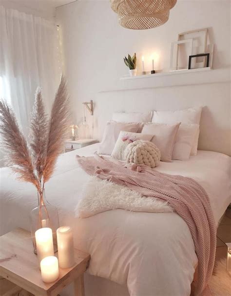 20+ Romantic Decor For Bedroom – DECOOMO