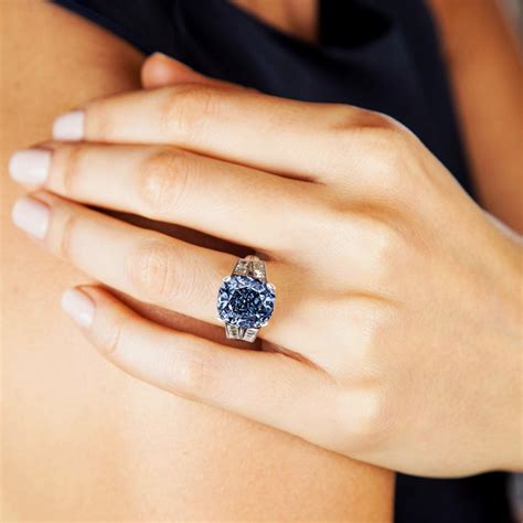 Shirley Temple's 9-Carat Blue Diamond Ring to Fetch $35 Million at ...