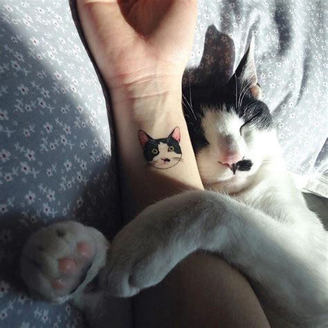 116 Minimalistic Cat Tattoos For Cat Lovers