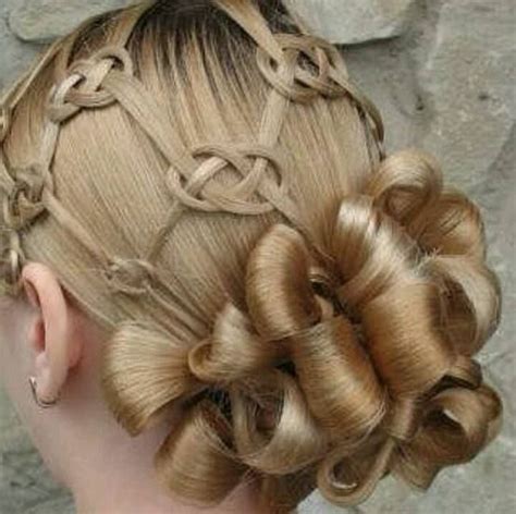 Celtic Hair for Irish Wedding Hairstyle | Hair styles, Gorgeous hair, Pretty hairstyles