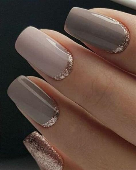Share more than 138 natural nail designs with glitter best - songngunhatanh.edu.vn