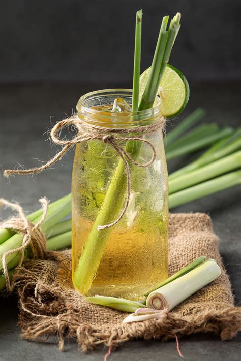 11 Benefits of Lemongrass Tea - Healthier Steps