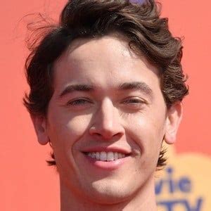 Tom Blyth - Age, Family, Bio | Famous Birthdays