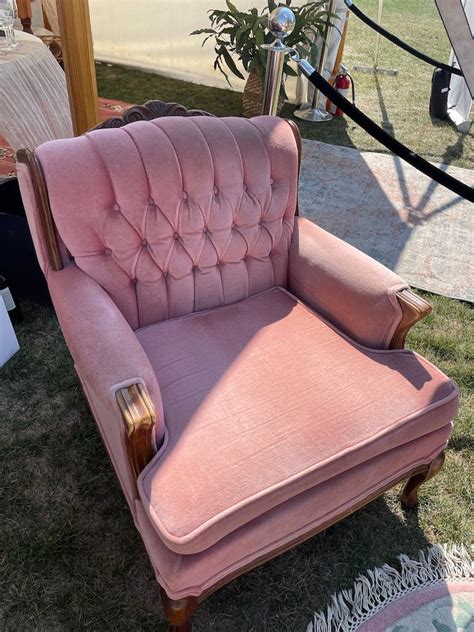 Event decor rental -Vintage velvet sofa – Curio and Company