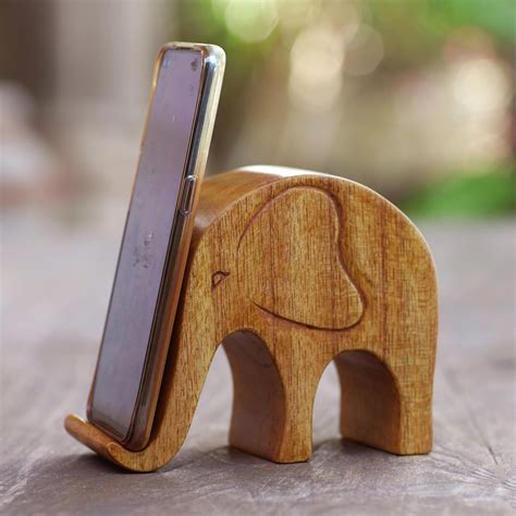 UNICEF Market | Handmade Jempinis Wood Elephant Phone Stand - Dialing ...