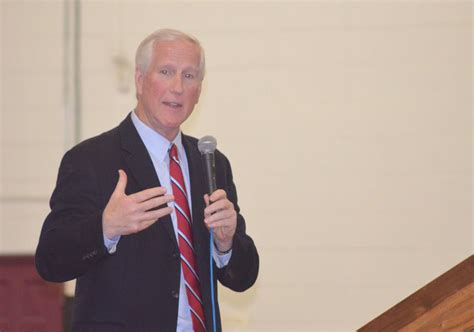 Ray Goff discusses leadership at Friends of Scouting Dinner | Local ...