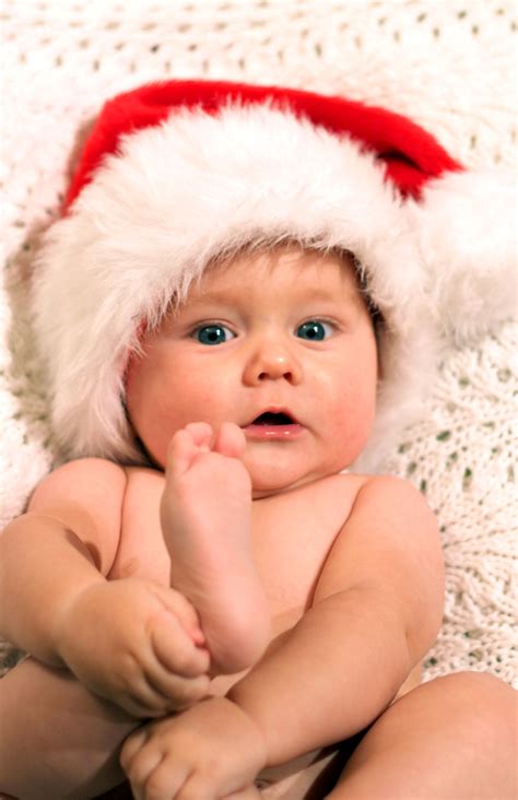 Baby Christmas picture idea Christmas Pictures Family Outdoor, Family ...