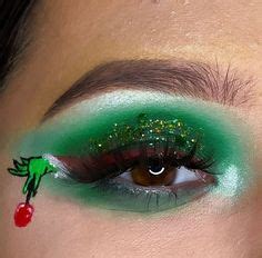 Grinch makeup | Christmas eye makeup, Christmas makeup, Christmas ...
