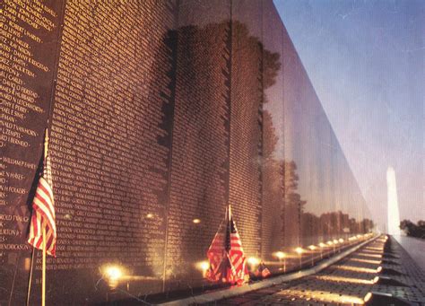 The Vietnam Memorial Wall | Vietnam memorial, Vietnam memorial wall, Vietnam veterans memorial