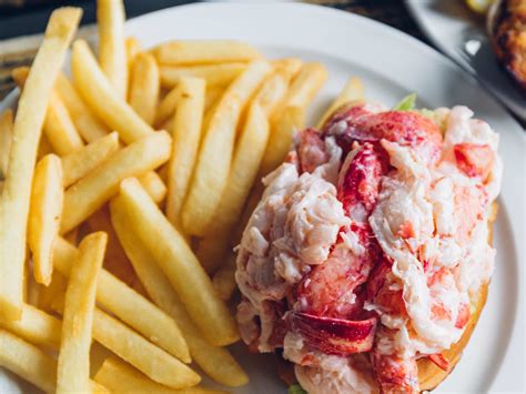 The 13 Best Lobster Rolls In Boston - Boston - The Infatuation