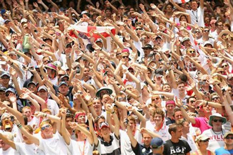 Barmy Army celebrates England's Ashes victory | London Evening Standard | Evening Standard