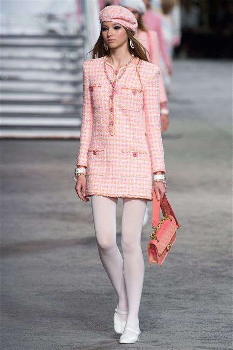 Chanel Pre-Fall 2021 Collection | Couture fashion, Fashion, Chanel outfit