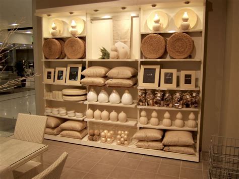 furniture Display Window - Gallery 20062008 Visual Merchandising Freedom Furniture (With images ...