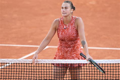 Sabalenka withdraws from Wimbledon with injury