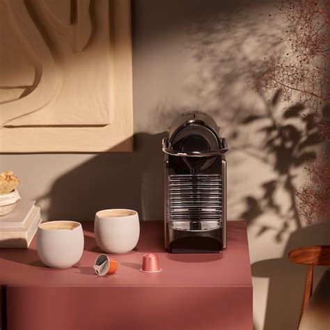 WHAT MAKES THE NESPRESSO PIXIE RANGE SPECIAL