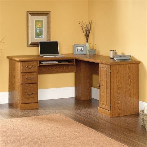 Best Home Office Desk - Wood Flooring Or Laminate Which Is Best