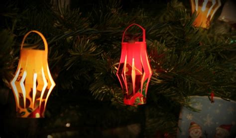 Christmas Traditions from Around the World - Linguistica International